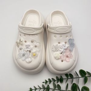 Crocs jibbitz quyến rũ Phụ Kiện Giày DIY màu xanh hồng Đồ trang trí hình bươm bướm đầy màu sắc gấu có thể tháo rời khóa giày cho CROCS