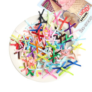 【Comfortable House】 COD ริบบิ้นผ้าซาตินขนาดเล็ก20-30มม. 100ชิ้นโบว์ดอกไม้งานฝีมือ DIY อุปกรณ์ตกแต่งงานฝีมือ