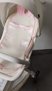 พัดลมโน้ตบุ๊ก Bantal Kursi น้ำแข็งอเนกประสงค์สำหรับเด็กทารกรถเข็นเด็กแบบนุ่มและแผ่นรองนอนระบายอากาศสำหรับฤดูร้อน