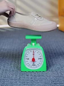 2025 Giày phẳng mũi rộng cho phụ nữ mới Thời trang mùa xuân Thoải mái Phong cách đại học Giày thể thao mềm mại cho ngoài trời