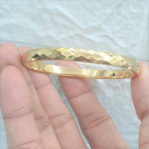 (Có ký hiệu-Không phai màu) Vòng Tay Điểm Phay Phản Quang Titanium Cao Cấp-Dùng lâu dài tắm rửa thoải mái không đen