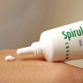 Spirularin VS Cream Kem đẩy lùi mụn cóc, mụn cơm, mụn thịt, viêm nhiễm sinh dục 10ml AN1. 