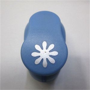 DSIUY Kids Cutting Craft Kid Toy Children Paper Embossing Sharper Embossing Punches Hole Puncher Scrapbooking Punches Punches Maker Circle Punch