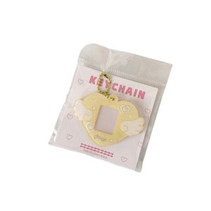 LEIFNYDI พร้อมพวงกุญแจด้วย ที่ใส่โฟโต้การ์ดขนาดเล็ก ฝาครอบการ์ดอะคริลิค จี้ปีกหัวใจรัก เคสป้องกันบัตร 1in บัตรภาพไอดอล กรอบรูปโฟโต้การ์ด ID การ์ดตกแต่งการ์ด