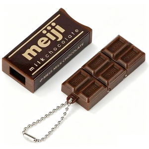 1PC Fidget Toy Simulated Meiji Foldable Chocolate Keychain Snap-And-Play Stress Relief Toy Funny Gifts Creative Gadgets