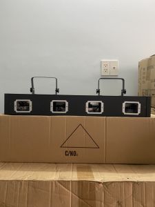 Đèn Laser 4 Cửa 7 Màu  Đèn Cảm Ứng Theo Nhạc Dùng Cho Sân Khấu  D j [ TD ] .