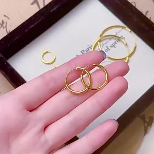 ร้านทองคำ ต่างหูห่วงเรียบแบบเดียวกัน   ต่างหูห่วงวงกลมสีทอง ขนาดใหญ่ กลาง เล็ก แบบบาง แฟชั่นเรียบง่าย หลากหลาย