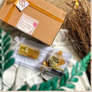 [FREE BOX] Hadiah pernikahan/wisuda/ulang tahun MINIGOLD in box with Buket mini edelweiss Byanisa