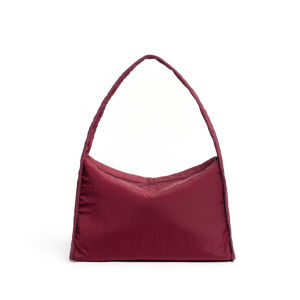 Kanavaia Tas Bahu Crinkle Slouchy Shoulder Bag in Burgundy