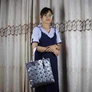 Túi xách thời trang cho phụ nữ túi đeo vai đơn sáu ngăn cổ điển cho nhân viên văn phòng túi xách gấp có họa tiết hình học sáng bóng