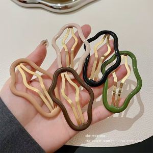 กิ๊บติดผมและอุปกรณ์เสริม ลวดโลหะ อารมณ์โรแมนติ ก ิ๊บติดผมตกแต่งศีรษะ คลิปข้าง แบบพกพา เบาและทนทาน