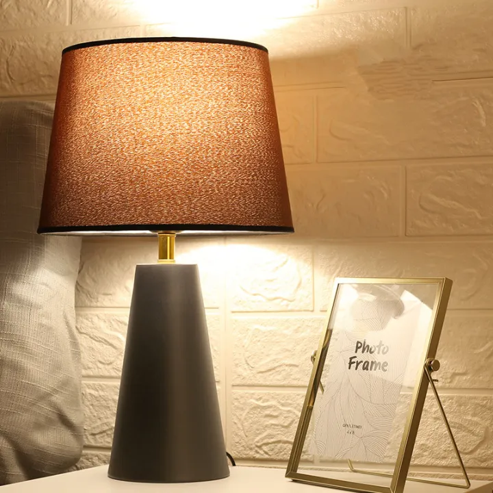 Nordic%20Household%20Metal%20Table%20Lamp%20Energy-saving%20Bedroom%20Bedside%20Lamp%20LED%20Study%20Desk%20Lamp%20Modern%20Simple%20Home%20Living%20room%20Hotel%20Decoration%20Fixtures%20-UK%20Plug%2042*25cm%20-%20Image%202