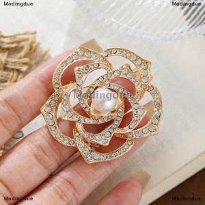 [COD] Modingdue Fashion Pearl Camellia Flower Brooch For Women Girls Elegant Versatile Corsage Coat Dress Lapel Pins Clothing Accessories Gifts