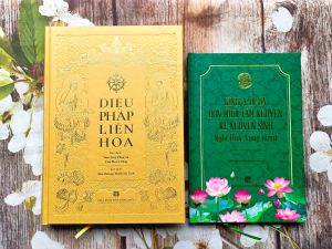 Sách Combo 2 quyển Kinh cao cấp [Diệu Pháp Liên Hoa + A Di Đà - Bốn Mươi Tám Nguyện - Kệ Nguyện Sinh] (Bìa cứng)