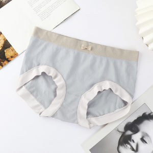 Zishop .พร้อมส่ง กางเกงในผู้หญิง งานผ้ายืดขอบนิ่ม ใส่สบายด้วยเนื้อผ้าบางเบา ไม่รู้สึกแน่นอึดอัดเวลาใส่ มีหลายโทนสีให้เลือกกดสั่ง