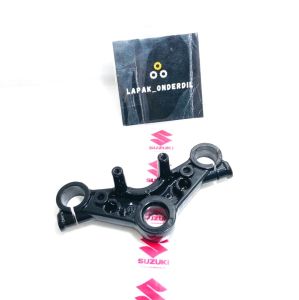 SEGITIGA T STANG ATAS SATRIA FU BARONG OLD 150 HITAM ORIGINAL SUZUKI BARU GRESS