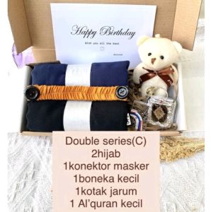 SERIES KADO HAMPERS HIJAB BELLA SQUARE GIFT ULANG TAHUN VALENTINE ANNIVERSARY WEDDING BIRTHDAY GRADUATION LEBARAN