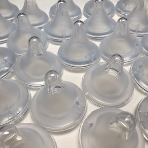 Núm ti Silicon SIÊU MỀM cổ rộng cổ hẹp đủ size S/M/L/LL cho bé