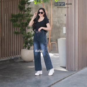 Celana Jeans Cargo Tulang Pinggang Belakang Elastis Warna Snow Gradasi Spree