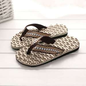 Aqrau 【50%OFF】 รองเท้าแตะผู้ชายฤดูร้อนใหม่รองเท้าแตะรองเท้าแตะชายหาดรองเท้าแตะผู้ชายขนาดธรรมดารองเท้าแตะนวดลำลอง