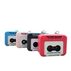 Golden Mall- Gantungan Kunci Mini Retro Sound Bentuk Radio