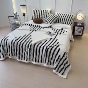 Office Nap Blanket Four Seasons Single Double Coral Fleece Blanket Towel Sofa Blanket Air Conditioning Blanket Throw Blanket Shawl LZD
