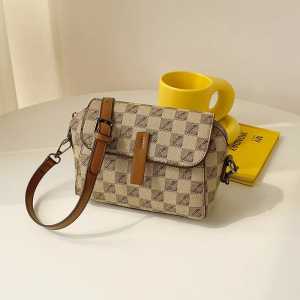 TAS SELEMPANG IMPORT / TAS SELEMPANG DAN BAHU WANITA IMPORT / TAS WANITA FASHION IMPORT / TAS FASHION WANITA IMPORT / TAS BAHU WANITA IMPORT / TAS SELEMPANG WANITA TERBARU DAN KEKINIAN