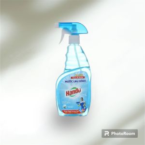 Nước Lau Kính Siêu Sạch An Toàn Hando 680ml (Hương Quế Hương Ngàn Hoa)