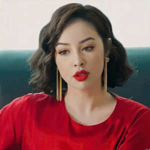 Sister-in-law wig of the same style shoulder-length side-divided short curly hair Hong Kong style egg roll head chemical fiber mechanism full head cover.