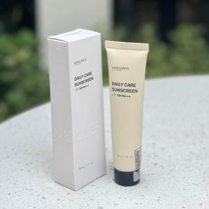 Kem Chống Nắng Nâng Tông Chống Ánh Sáng Xanh Narguerite SPF 50 PA+++ 30ml