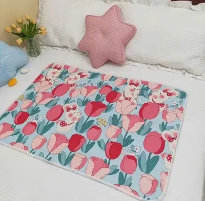 Tấm lót chống thấm điều hoà 5 Lớp cao cấp 50x70cm trần bông an toàn không kích ứng da cho bé
