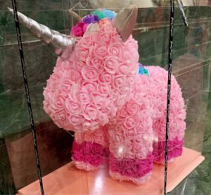 Lovely Unicorns Gift Box Colorful Pink Tiffany Blue White Blue Lights Special Gift Surprise Birthday Anniversary All Occasion Florist Delivery KL Selangor Unicorns Lovers Foam Flowers 独角兽礼盒 多色可选 生日 特别节日 礼物 惊喜 Hari Jadi Hadiah Berwarna-warni Kotak Lampu