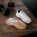 SEPATU TRAINING ADIDAS EVERYSET W IH5258 / 20242. 