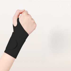 Sports Wristband Wrist Brace Adjustable Size Lightweight Preventing Strain Fits the Wrist Curve Good Air Permeability