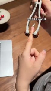 Wooden Finger Massager Hand Care Device Acupressure Points Relieve Fatigue