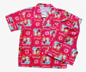 แขนสั้นขาสั้น Free size อก 42-44 นิ้ว สูง 155 - 170 เซนติเมตร หนัก 65 - 75 กิโลกรัม