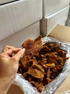 MUa 1  Tặng 1 Khô bò mềm vụn miếng to - 1 túi zip 500gam ( tặng kèm mít sấy giòn)