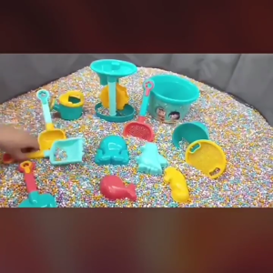 Portable Baby Sand Gadgets Set Toy Colorful Bucket for Infants Baby Supplies Digging Sand Bucket Fun Toy Gifts