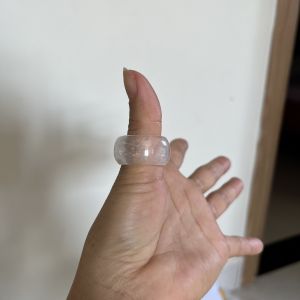 Nhẫn thạch anh tự nhiên của Việt Nam nhiều kích thước ( hàng thật) Xưởng chế tác đá Phong Thủy Mỹ Nghệ An An
