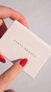 Phấn phủ Fenty Beauty by Rihanna Invisimatte Instant Setting + Blotting - 8.5g