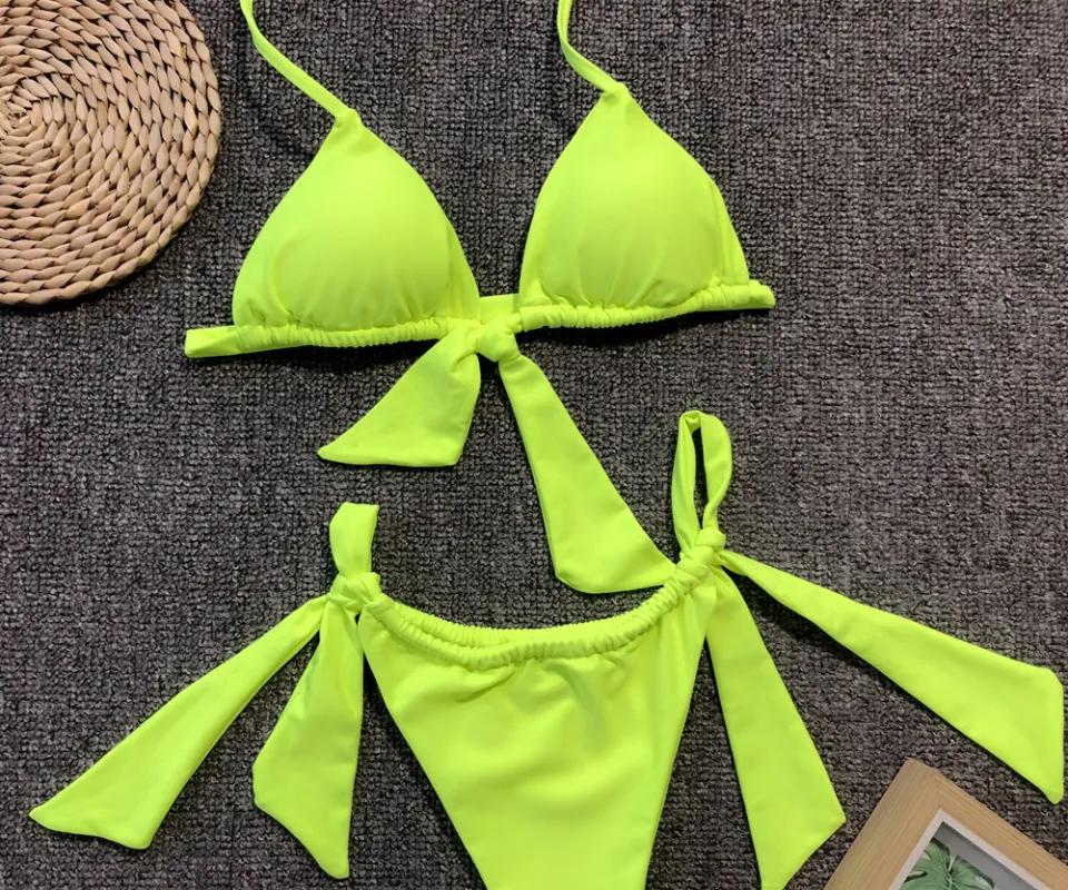 Triangular Solid Color Beach Girl Bikini Swimsuit