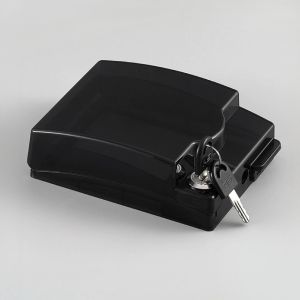 Heeman4u Type 86 Waterproof Locking Switch Socket Cover With Keys Door Bell Protection Box Socket Bathroom Toilet jenis 86 kalis air mengunci suis soket soket dengan kunci pintu Bell perlindungan peti soket tandas bilik mandi86型防水锁定开关插座盖带钥匙门铃保护盒插座浴室厕所