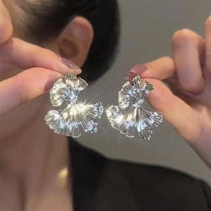 LIGHTER Metal Metal Ginkgo Leaf Earrings Fashion Jewelry Silver/Gold Big Plant Earrings Trendy Ear Decor Leaves Ear Studs Jewelry Gift Pendiente