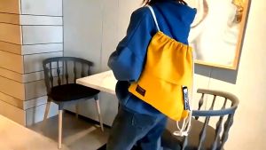 Tas Serut pria wanita muat untuk spatu motif polos