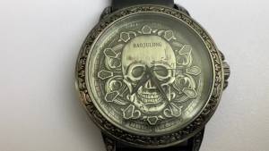 นาฬิกาหัวกะโหลกเท่สำหรับผู้ชายพร้อมสายหนัง นาฬิกาข้อมือควอตซ์ผู้ชายแบบสบาย ของขวัญวันเกิดสำหรับแฟน ลูกชาย สามี พ่อ ของขวัญสำหรับเขา