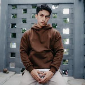 Hoodie Boxy Pria / Wanita Premium | Oversized Fit Stylish | Bikin Tampak Lebih Tinggi | Bahan Tebal Fleece | Hoodieku