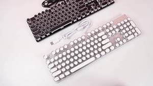 (HD1) Thunder Wolf T75 Mechanical keyboard with blue switches and colorful backlighting 104 Wired gaming keyboard for playing PUBG