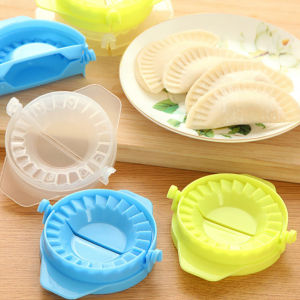 ทำเกี๊ยวซ่า พลาสติก สินค้า ส่งแบบคละสี อุปกรณ์ทำเกี๊ยว แม่พิมพ์ Dumpling making device