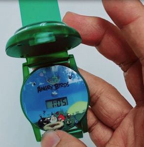 Rovio Entertainment Angry Birds Boys Girls LCD Flashing Lights Digital Watch AYBSQ789 Random Color