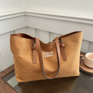 CRNGW กำมะหยี่ PU กระเป๋าโท้ท Pu แบบเกาหลี กระเป๋าถือ กระเป๋าสะพายไหล่หนังกลับ แบบพกพา สีบริสุทธิ์ กระเป๋าใต้แขน สาวๆ